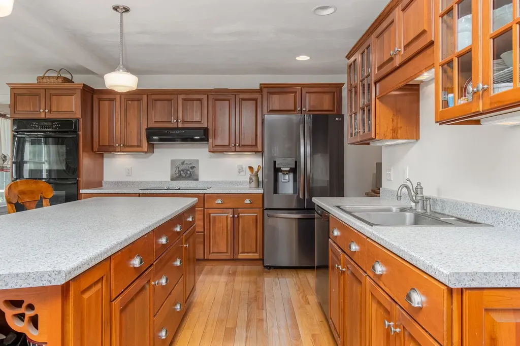57 Beard Road New Boston NH 03070