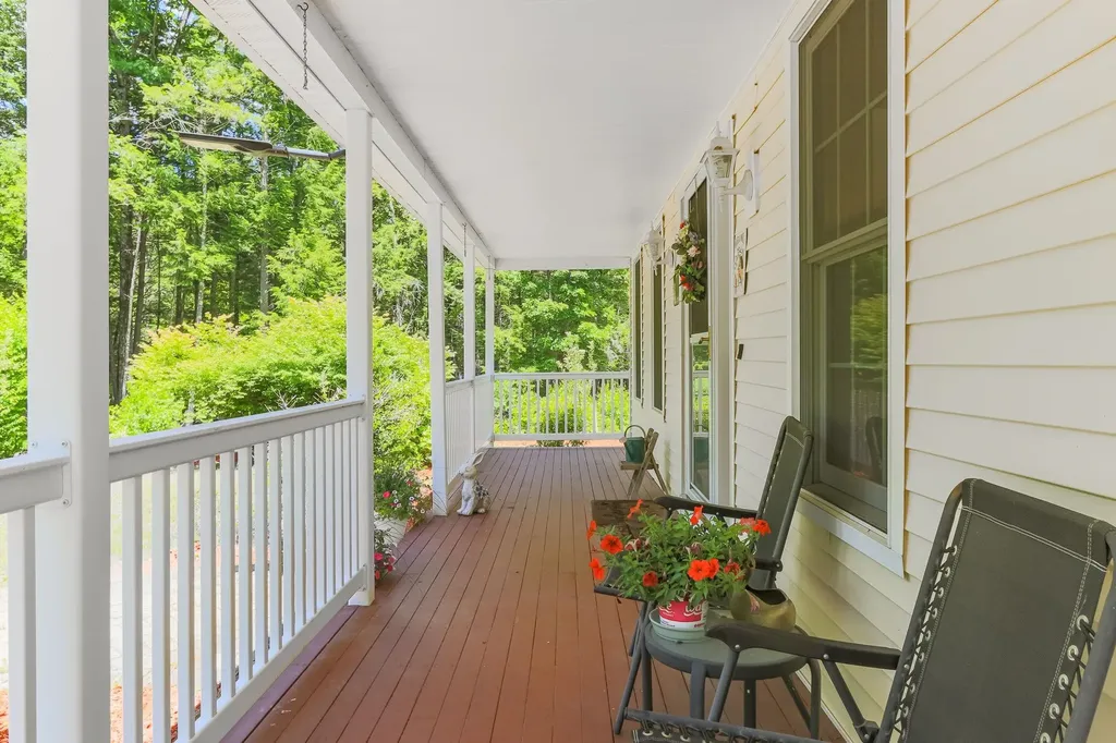 57 Beard Road New Boston NH 03070