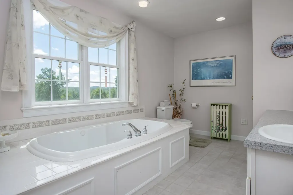 57 Beard Road New Boston NH 03070