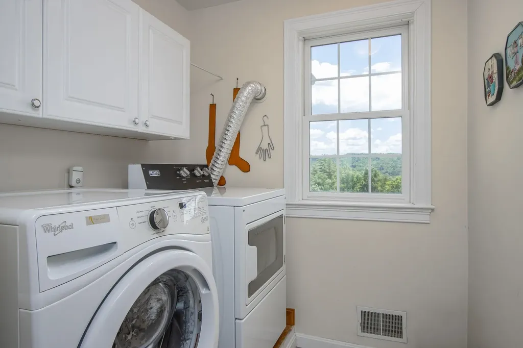 57 Beard Road New Boston NH 03070