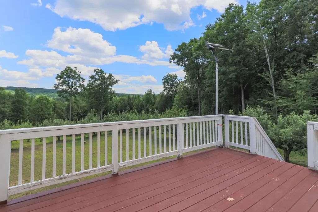 57 Beard Road New Boston NH 03070