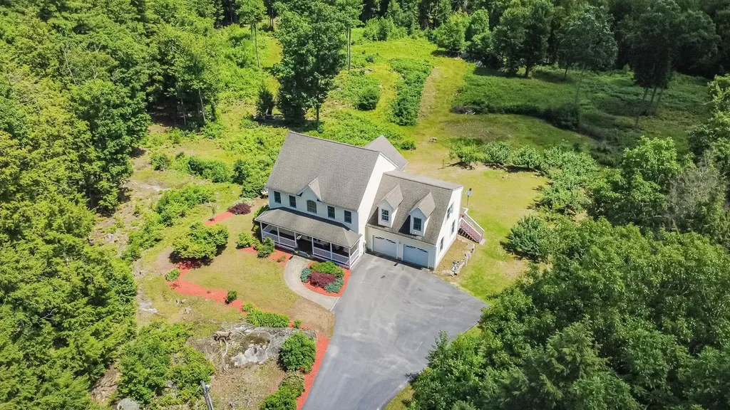 57 Beard Road New Boston NH 03070