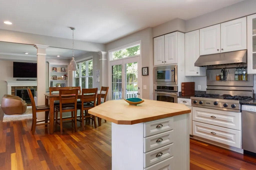 32 Kendrick Drive South Burlington VT 05403