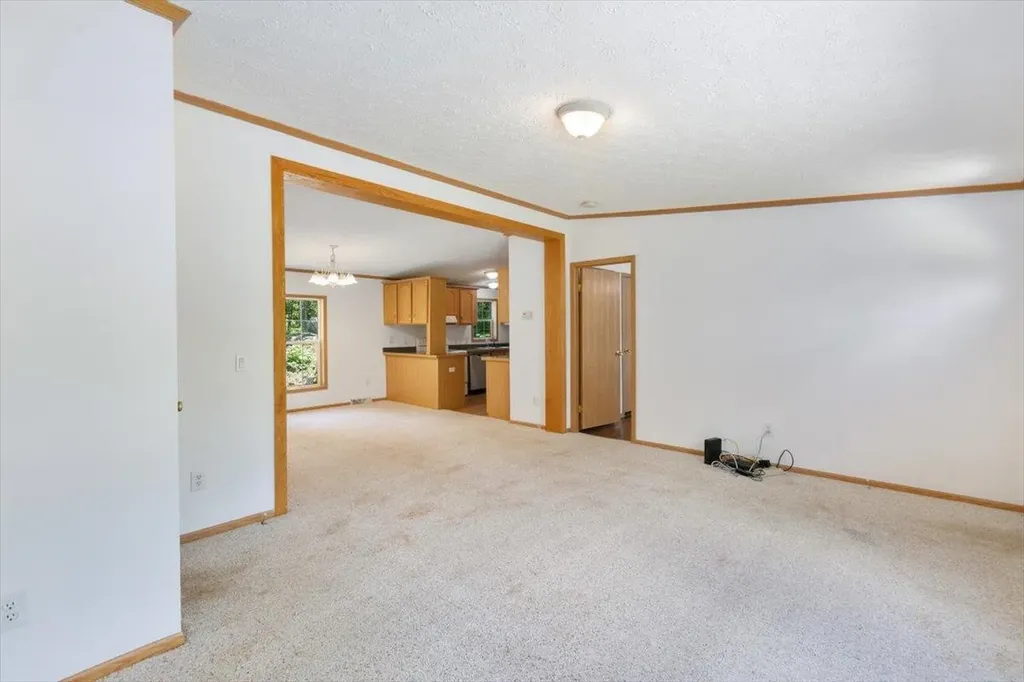 98 Hurricane Road Belmont NH 03220