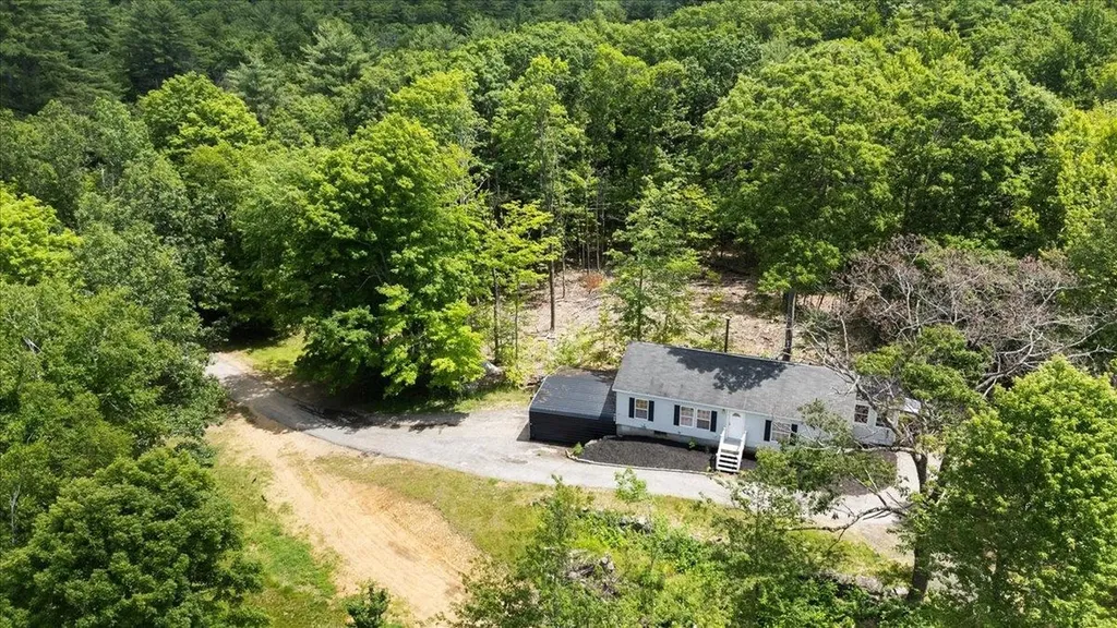 98 Hurricane Road Belmont NH 03220
