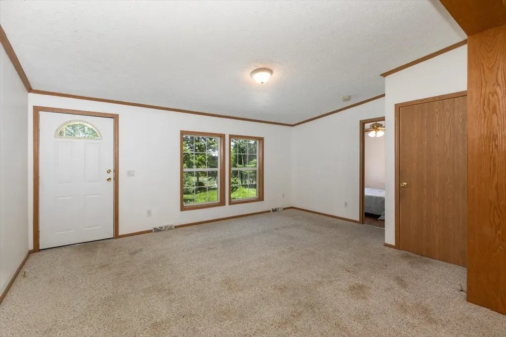 98 Hurricane Road Belmont NH 03220