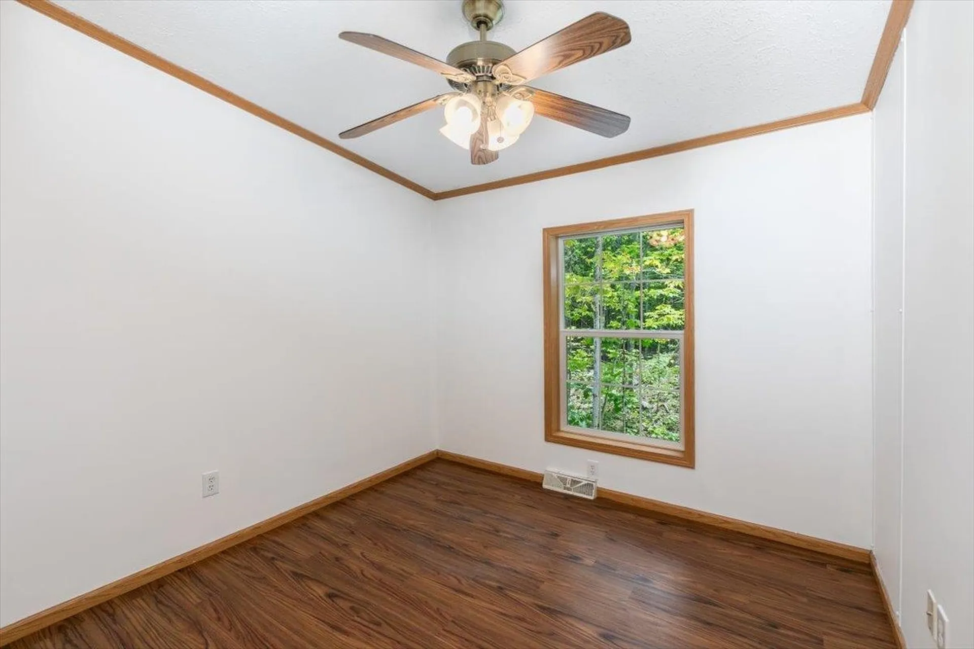 98 Hurricane Road Belmont NH 03220