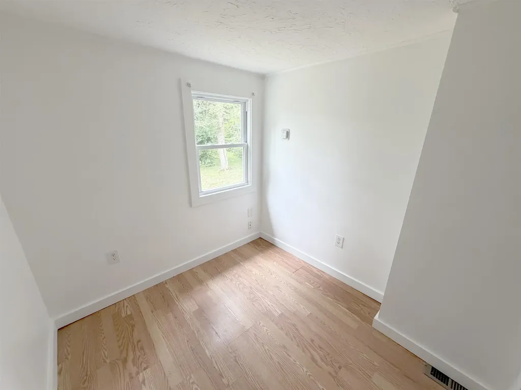 22 Valley Road Brattleboro VT 05301