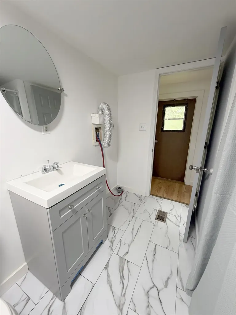 22 Valley Road Brattleboro VT 05301