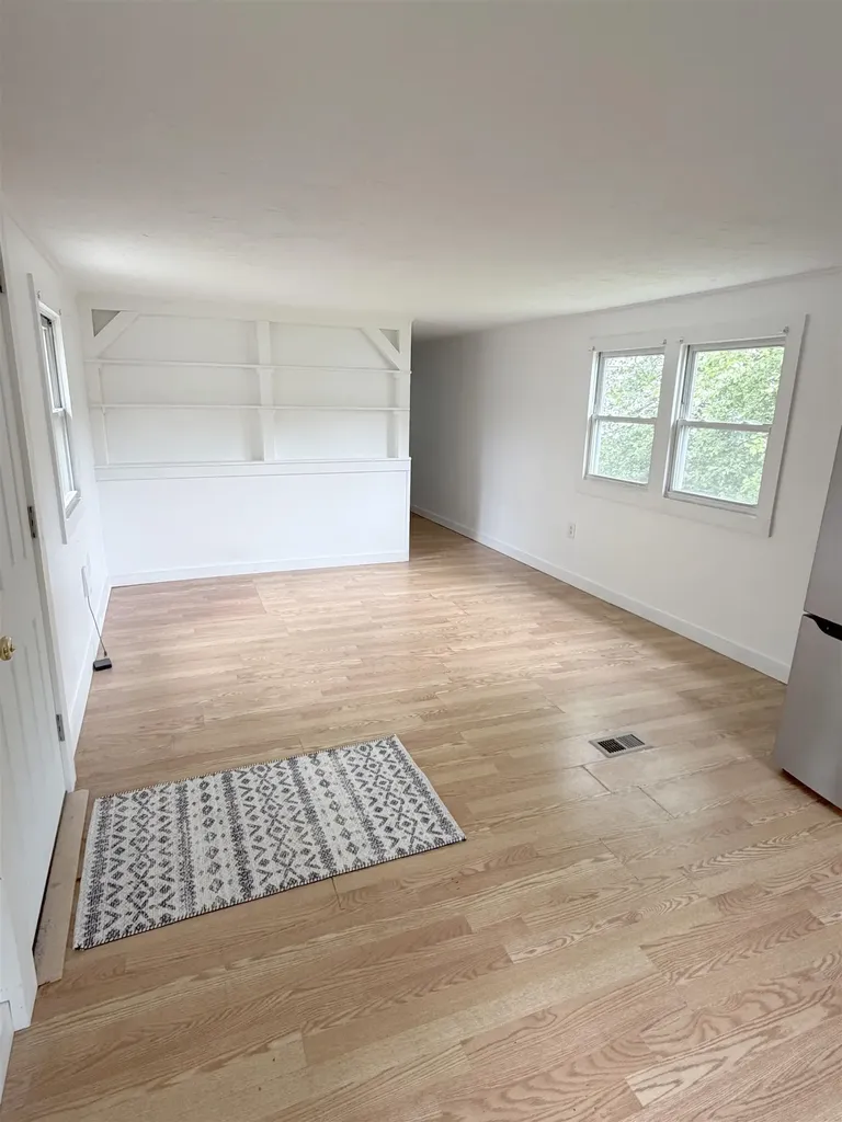 22 Valley Road Brattleboro VT 05301