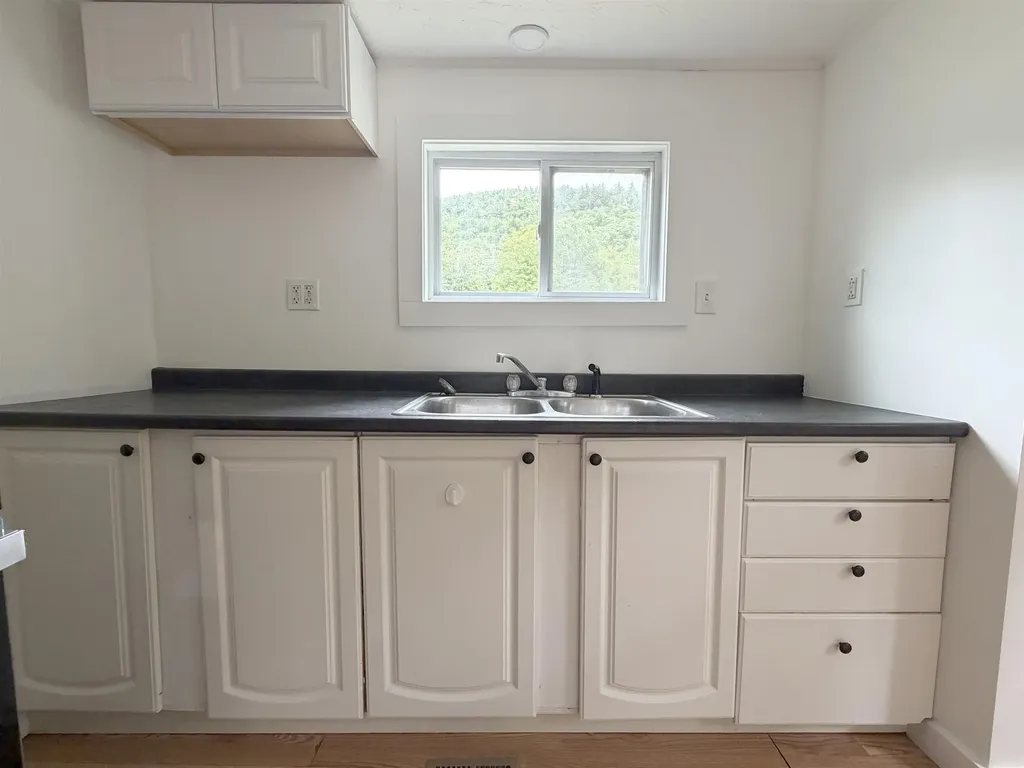 22 Valley Road Brattleboro VT 05301
