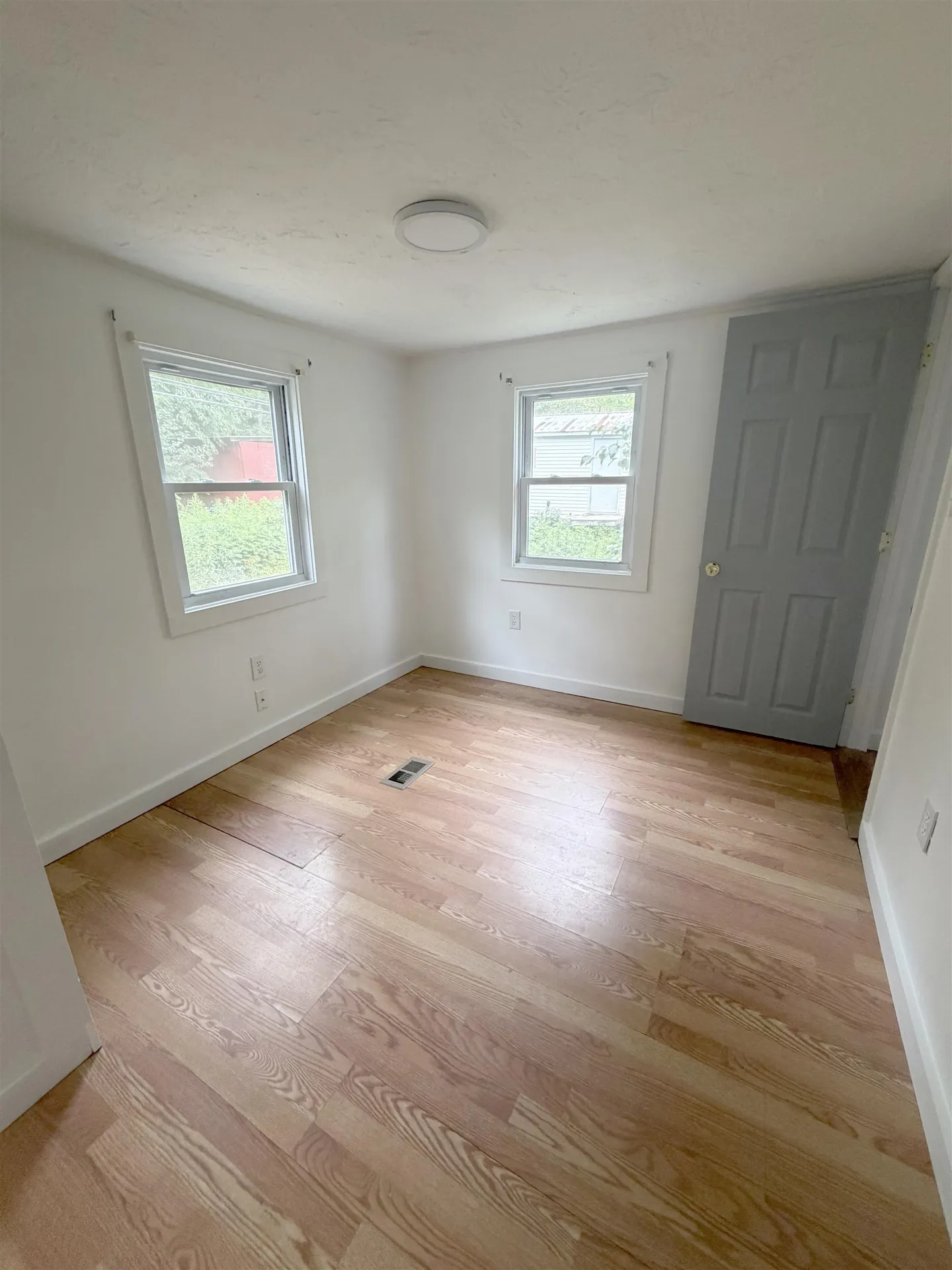 22 Valley Road Brattleboro VT 05301