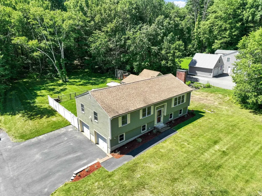 25 Sawyer Avenue Atkinson NH 03811
