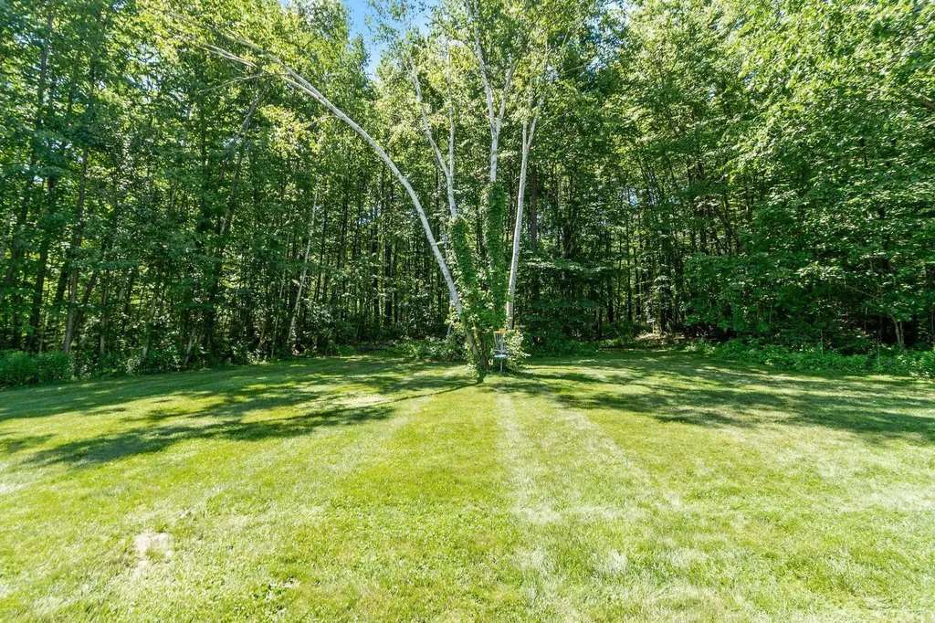 25 Sawyer Avenue Atkinson NH 03811