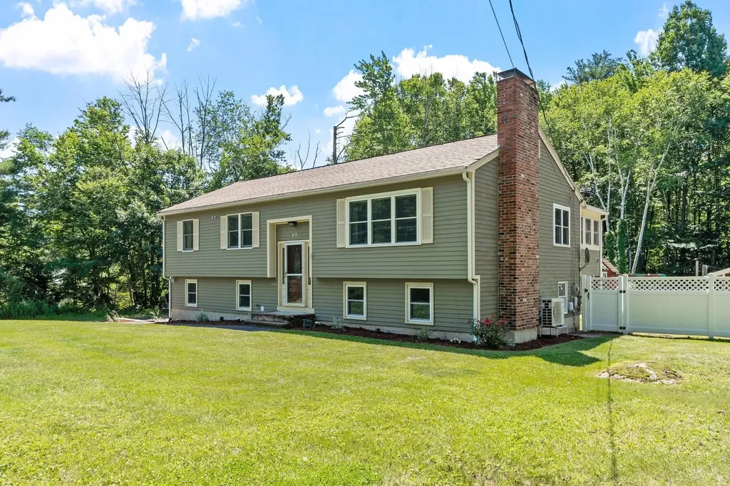 25 Sawyer Avenue Atkinson NH 03811