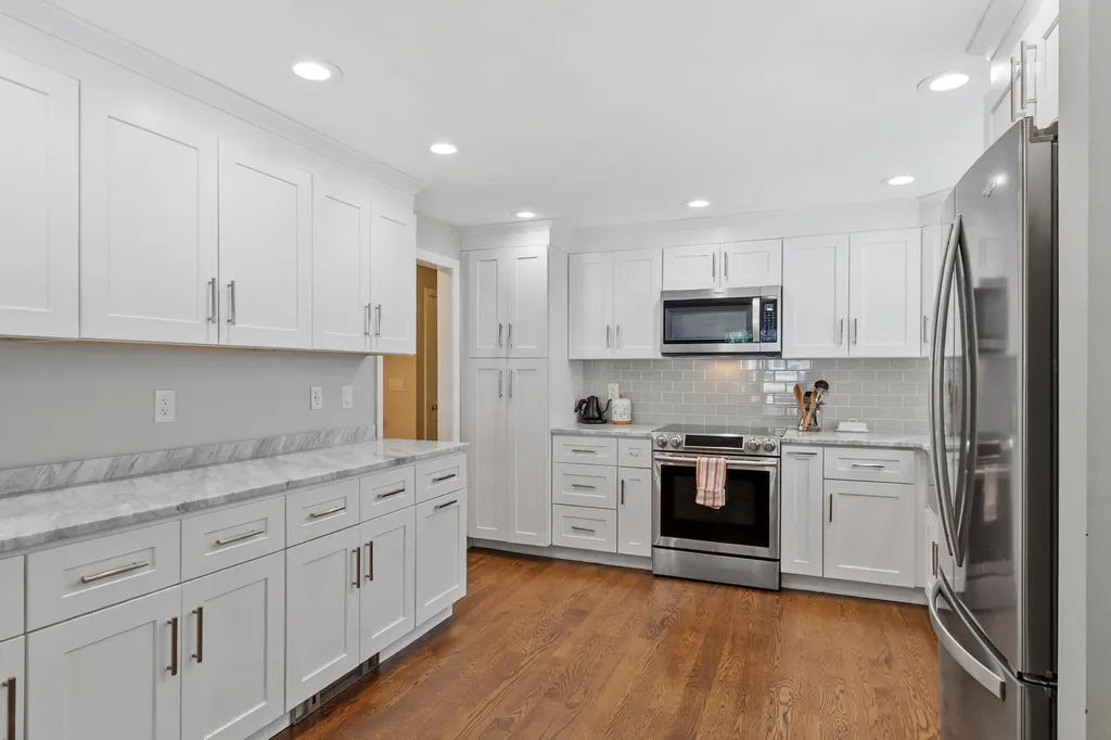 25 Sawyer Avenue Atkinson NH 03811