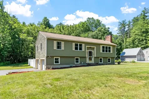 25 Sawyer Avenue Atkinson NH 03811