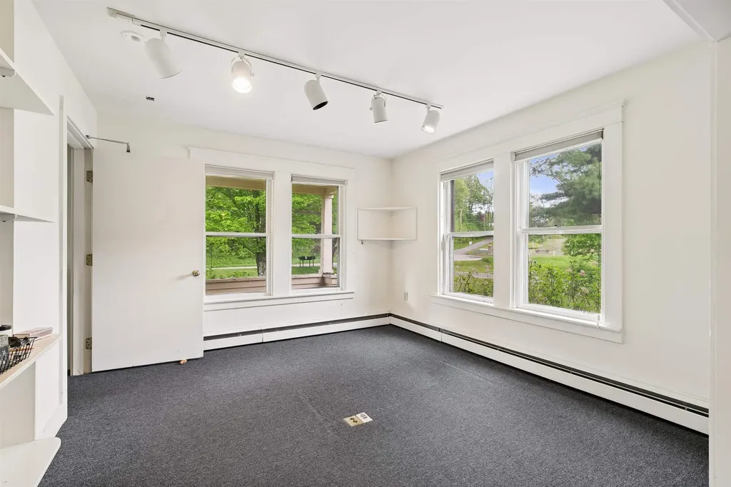 4 Larkin Road Tunbridge VT 05077