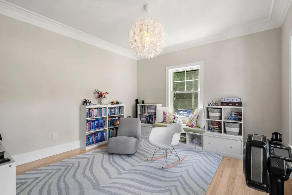 32 Settlers Court Bedford NH 03110