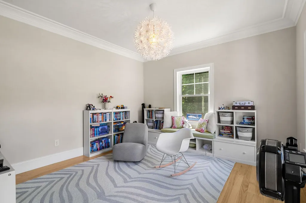 32 Settlers Court Bedford NH 03110