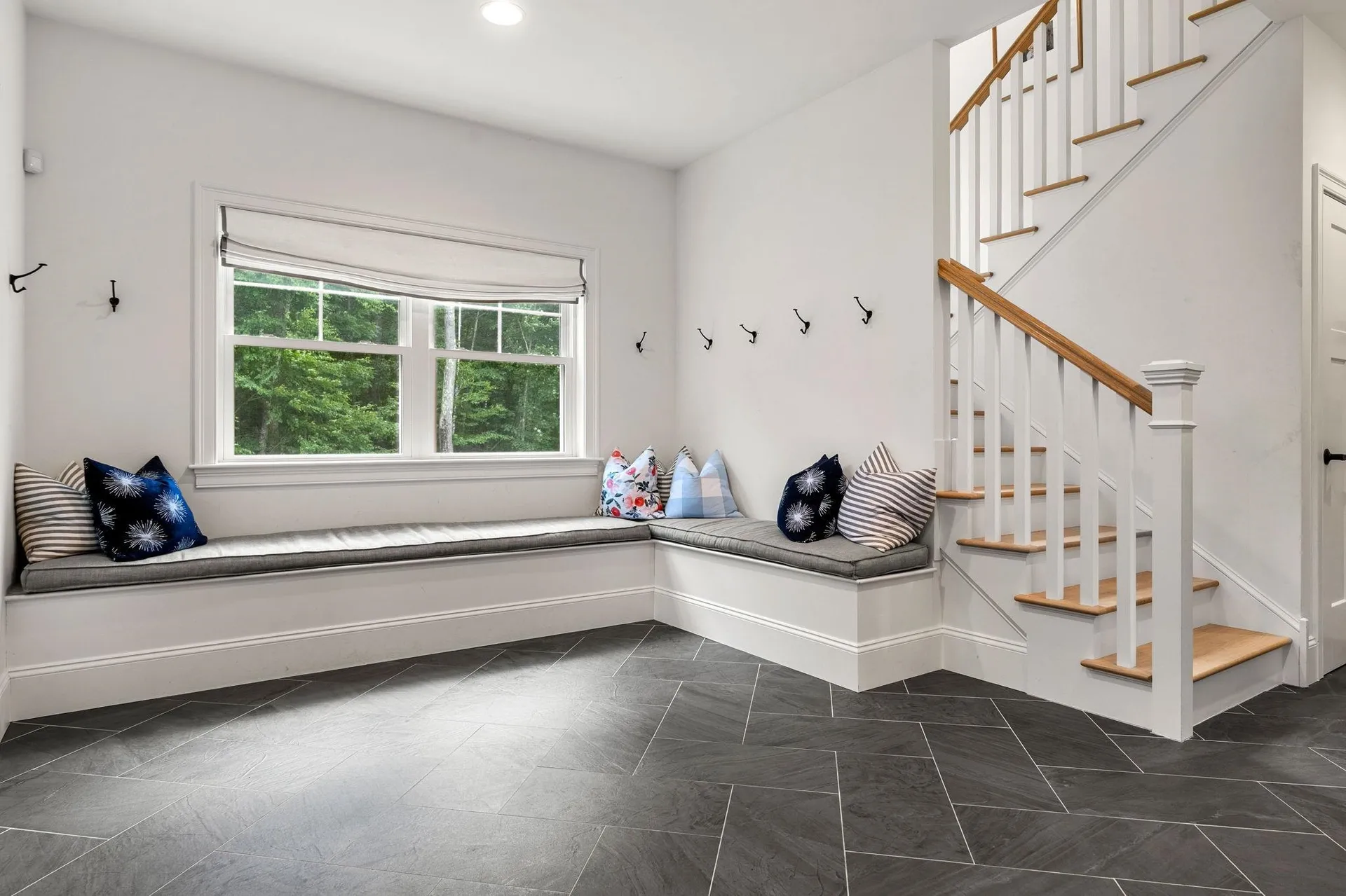 32 Settlers Court Bedford NH 03110