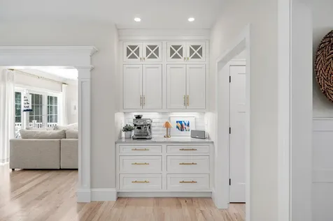 32 Settlers Court Bedford NH 03110
