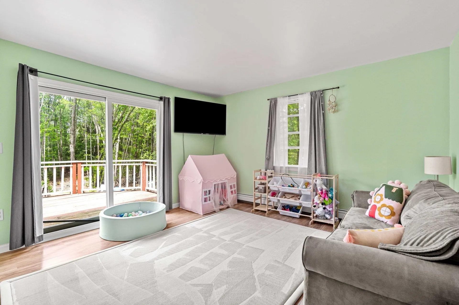 9 Pondview Road Weare NH 03281