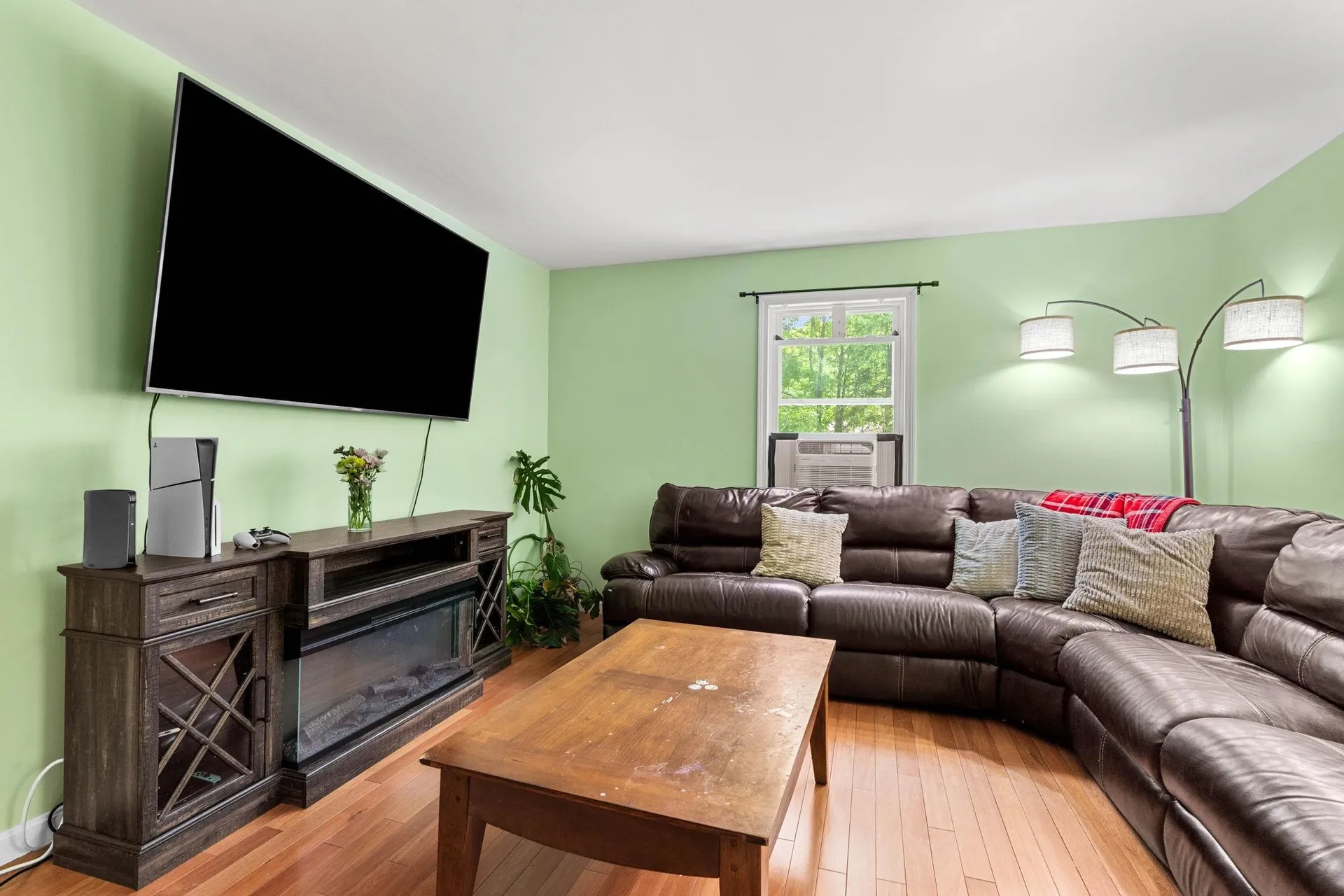 9 Pondview Road Weare NH 03281