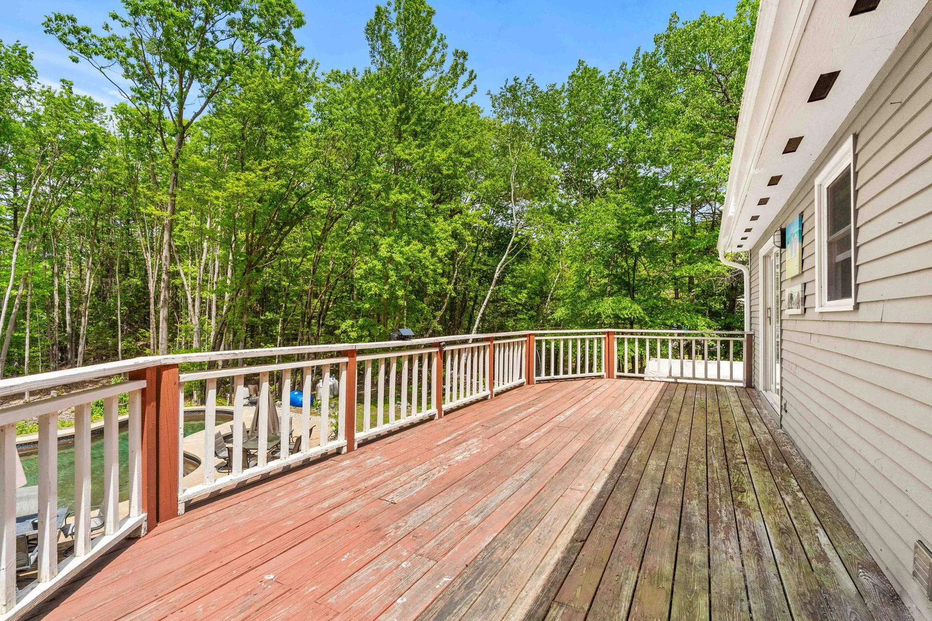 9 Pondview Road Weare NH 03281