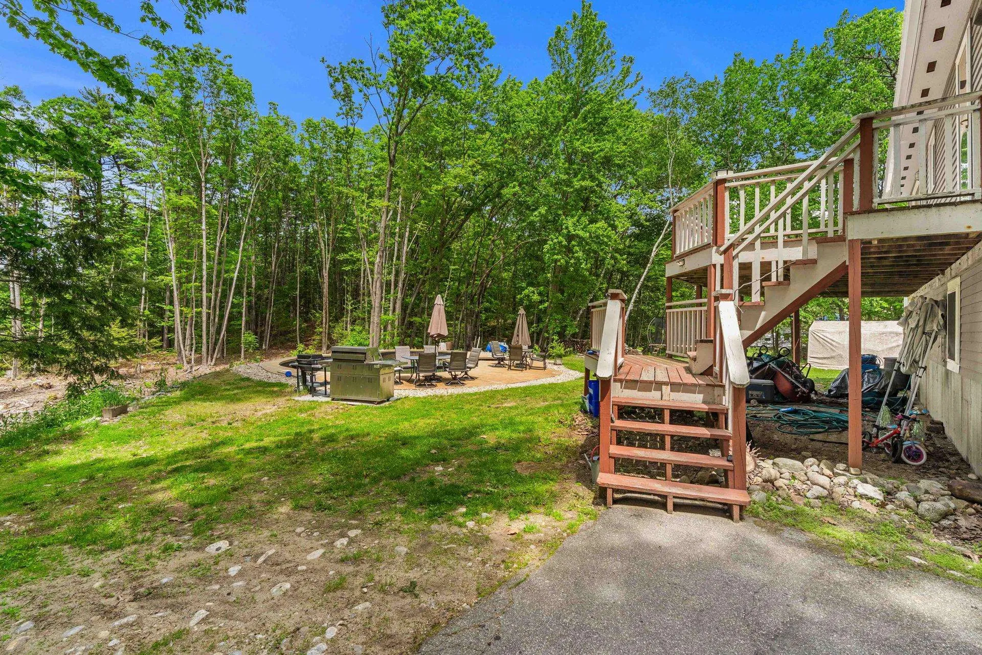 9 Pondview Road Weare NH 03281