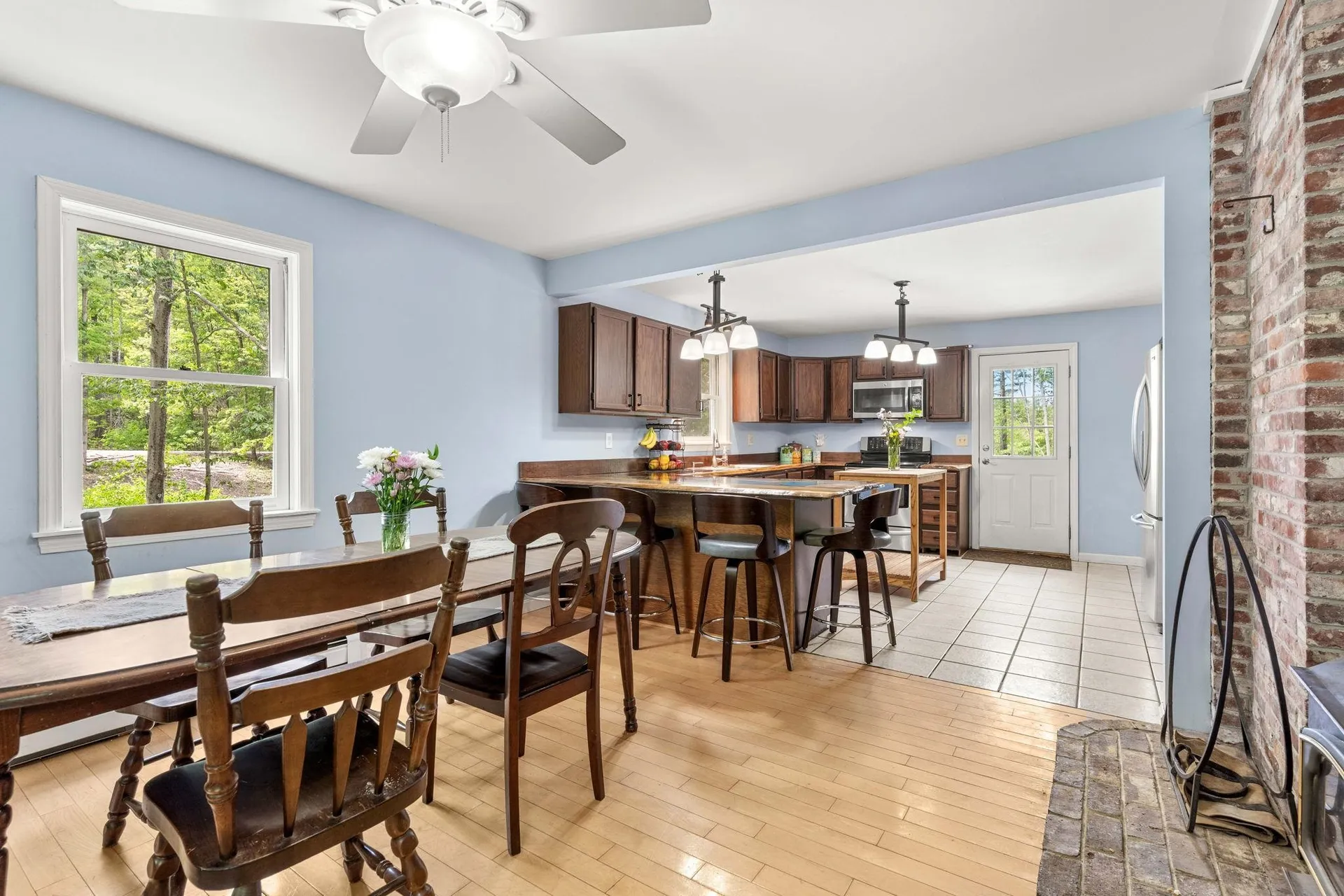 9 Pondview Road Weare NH 03281