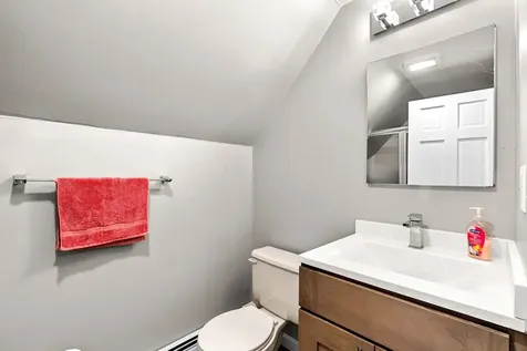9 Pondview Road Weare NH 03281