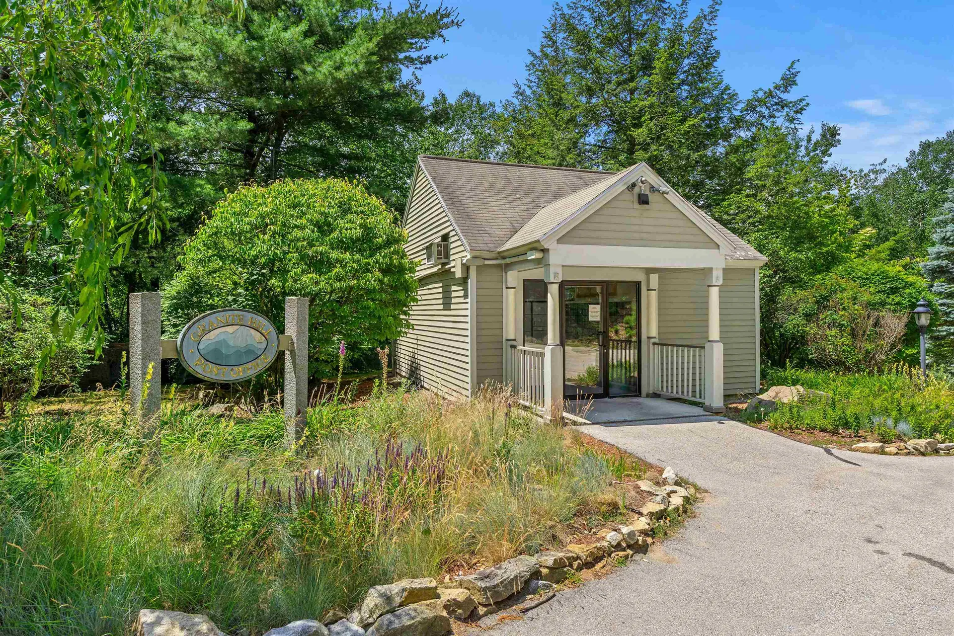 1465 Hooksett Road Hooksett NH 03106