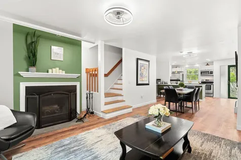 1465 Hooksett Road Hooksett NH 03106