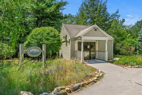 1465 Hooksett Road Hooksett NH 03106