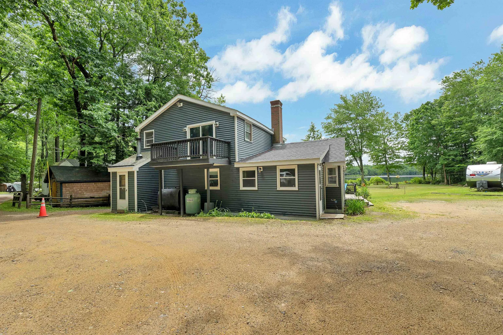 18 W Huntress Pond Road Barnstead NH 03225