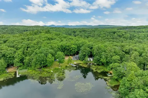 18 W Huntress Pond Road Barnstead NH 03225