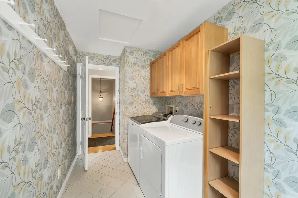 105 Waukewan Street Meredith NH 03253