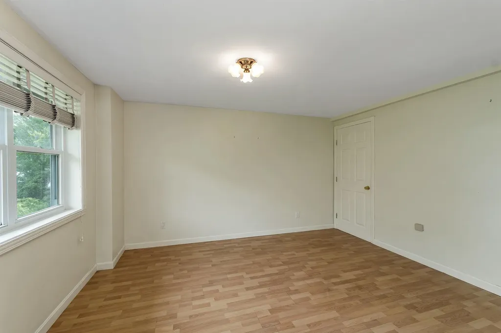 105 Waukewan Street Meredith NH 03253