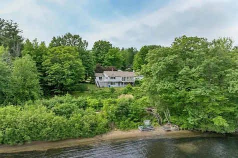 105 Waukewan Street Meredith NH 03253