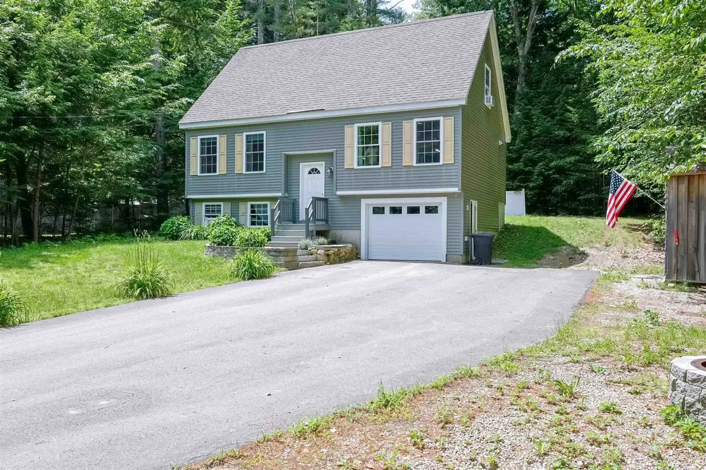 16 Lincoln Lane Barnstead NH 03225