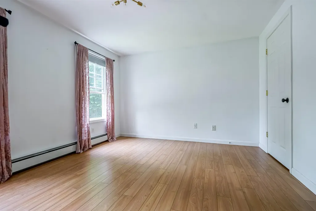 16 Lincoln Lane Barnstead NH 03225