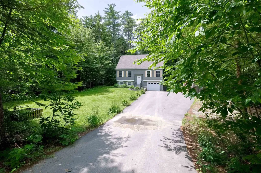 16 Lincoln Lane Barnstead NH 03225