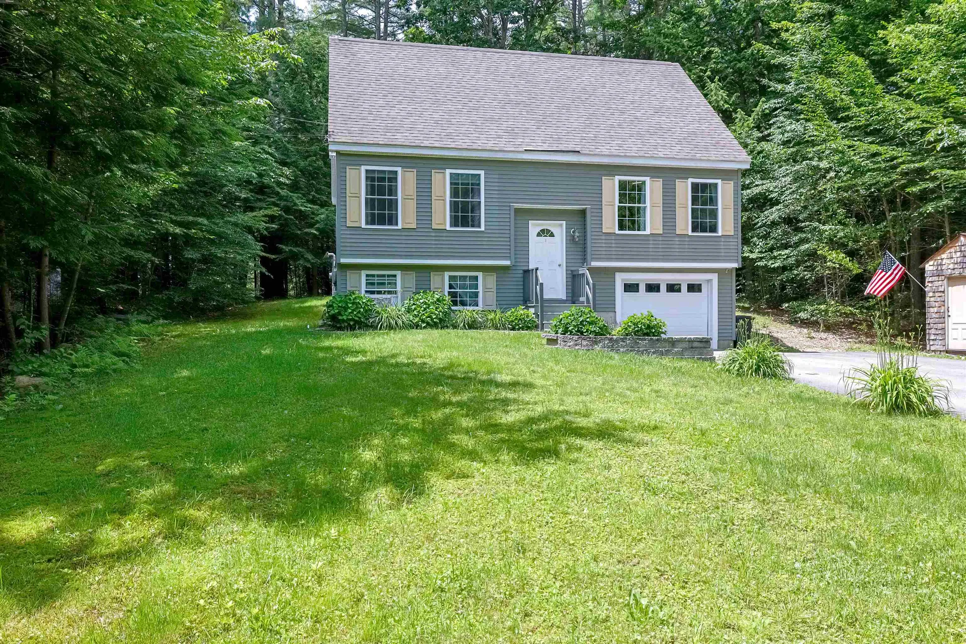 16 Lincoln Lane Barnstead NH 03225