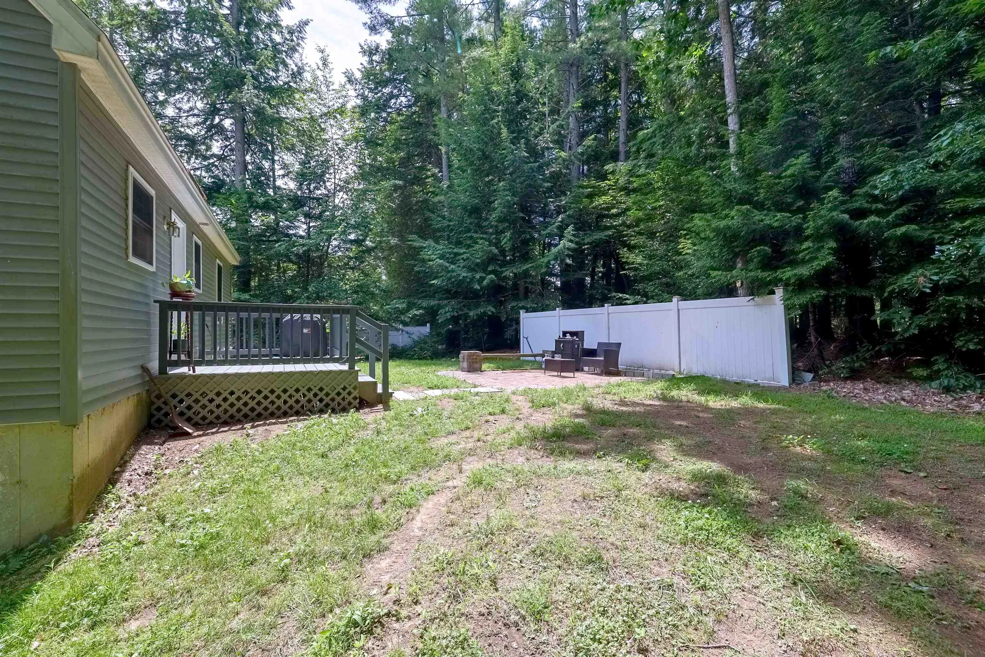 16 Lincoln Lane Barnstead NH 03225
