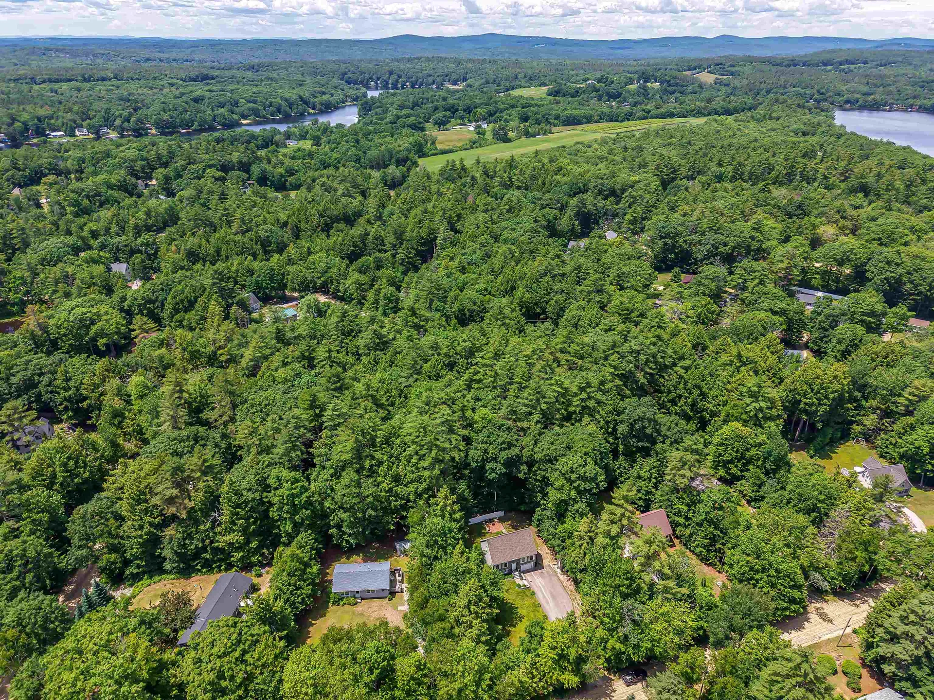 16 Lincoln Lane Barnstead NH 03225