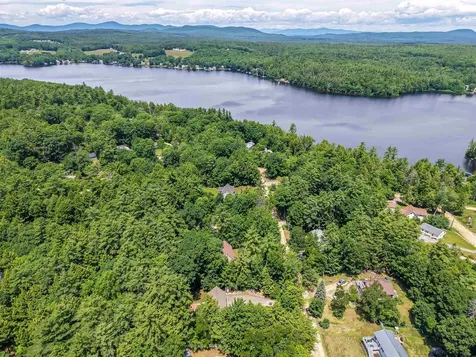 16 Lincoln Lane Barnstead NH 03225