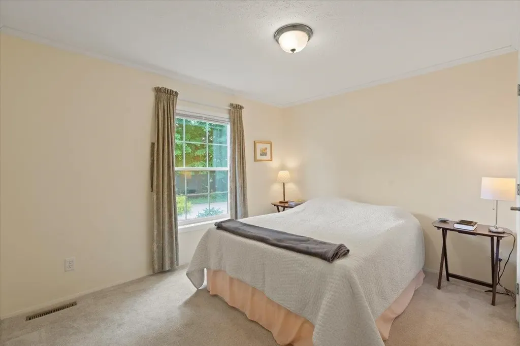 91 Shelburnewood Drive Shelburne VT 05482