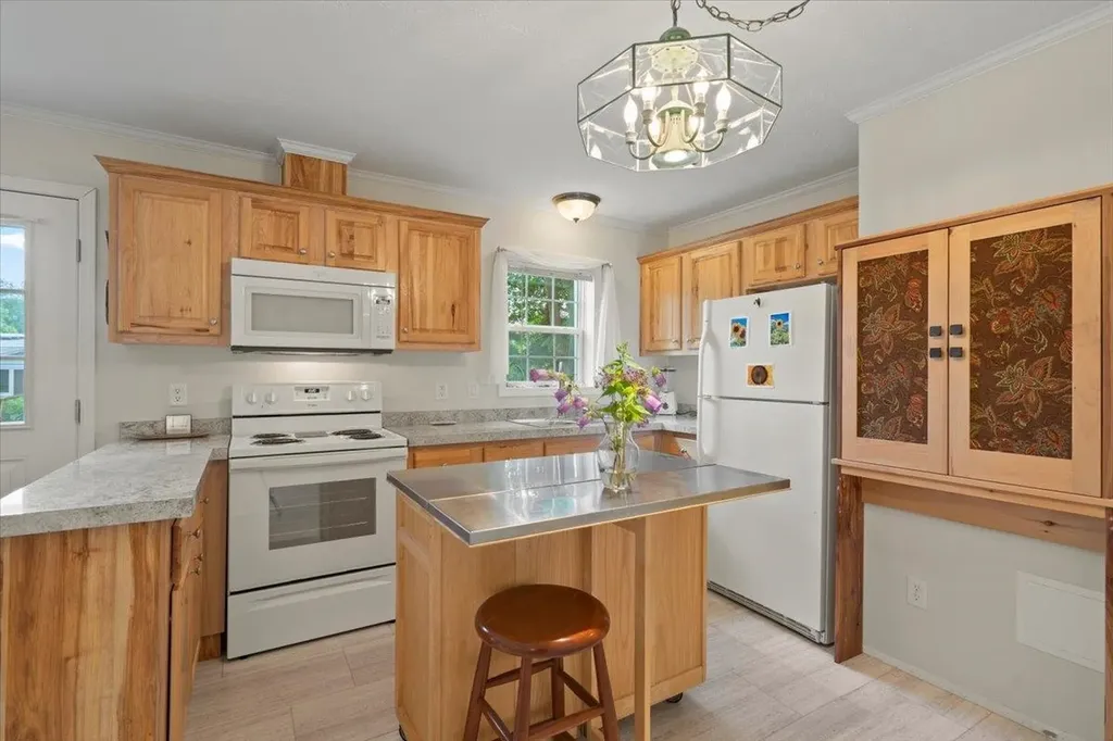 91 Shelburnewood Drive Shelburne VT 05482