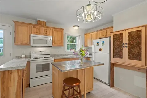 91 Shelburnewood Drive Shelburne VT 05482